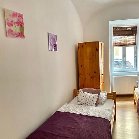 Grande Familia Apartman Apartment Егер Екстериор снимка
