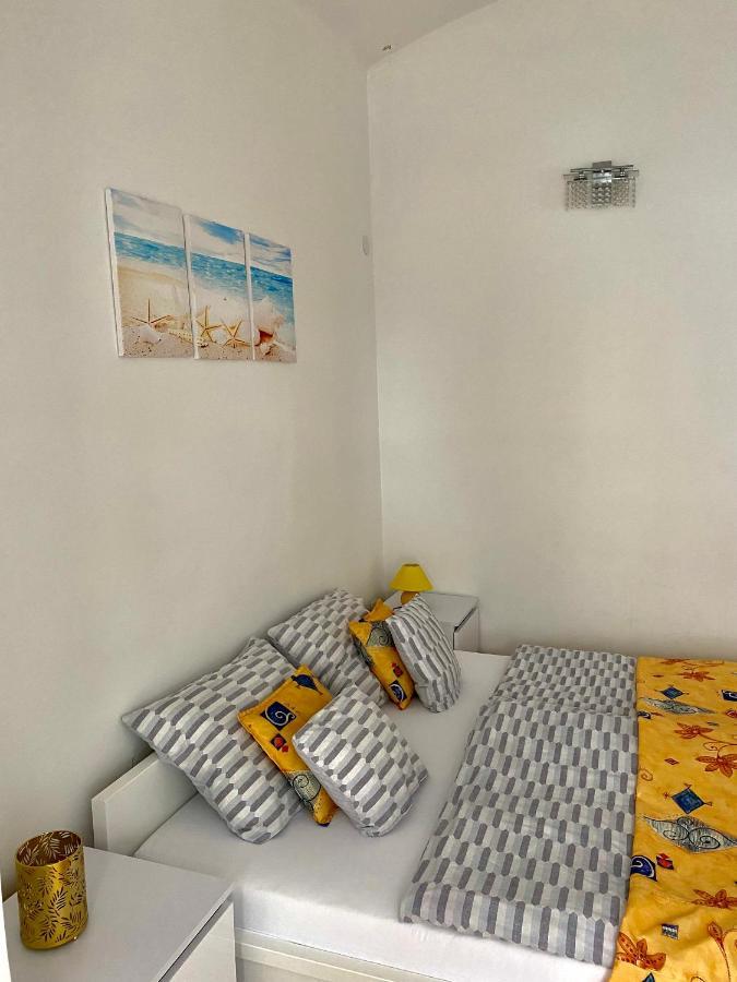 Grande Familia Apartman Apartment Егер Екстериор снимка